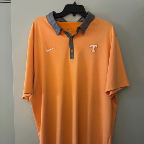 Tennessee Vols Polos/Qtr Zip Pullover - Picture 1 of 4